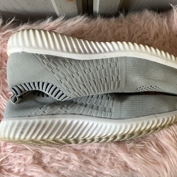 Grey slip on sneakers - Picture 6 of 6